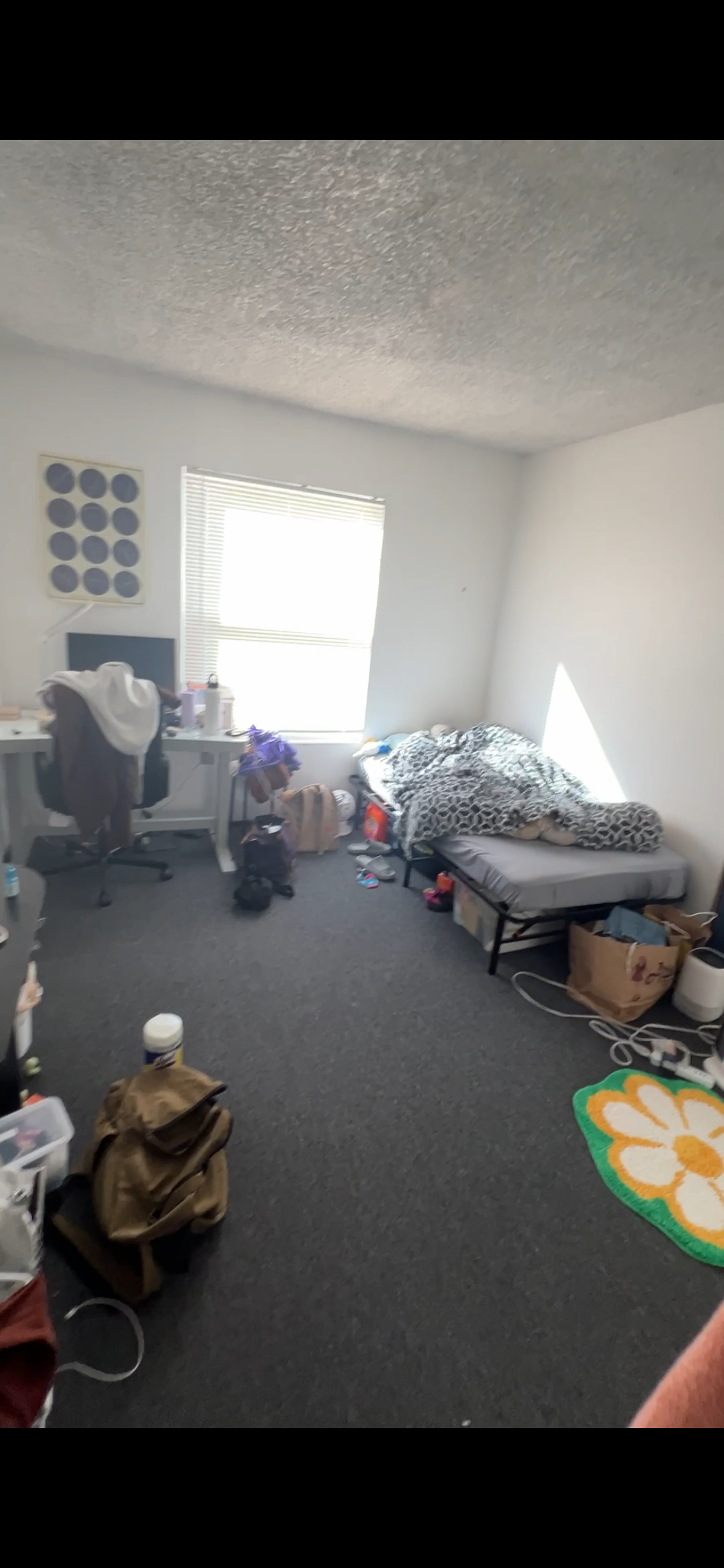 Large One Bedroom Near Unit 2